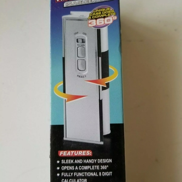 Calculator with FM Scan Radio - Picture 2 of 5